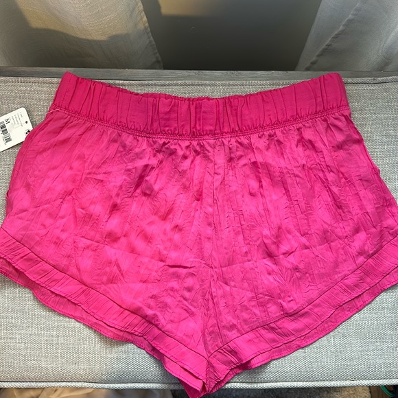 FP Movement Lets Go Out Short in Fuchsia So Bright - Picture 5 of 8